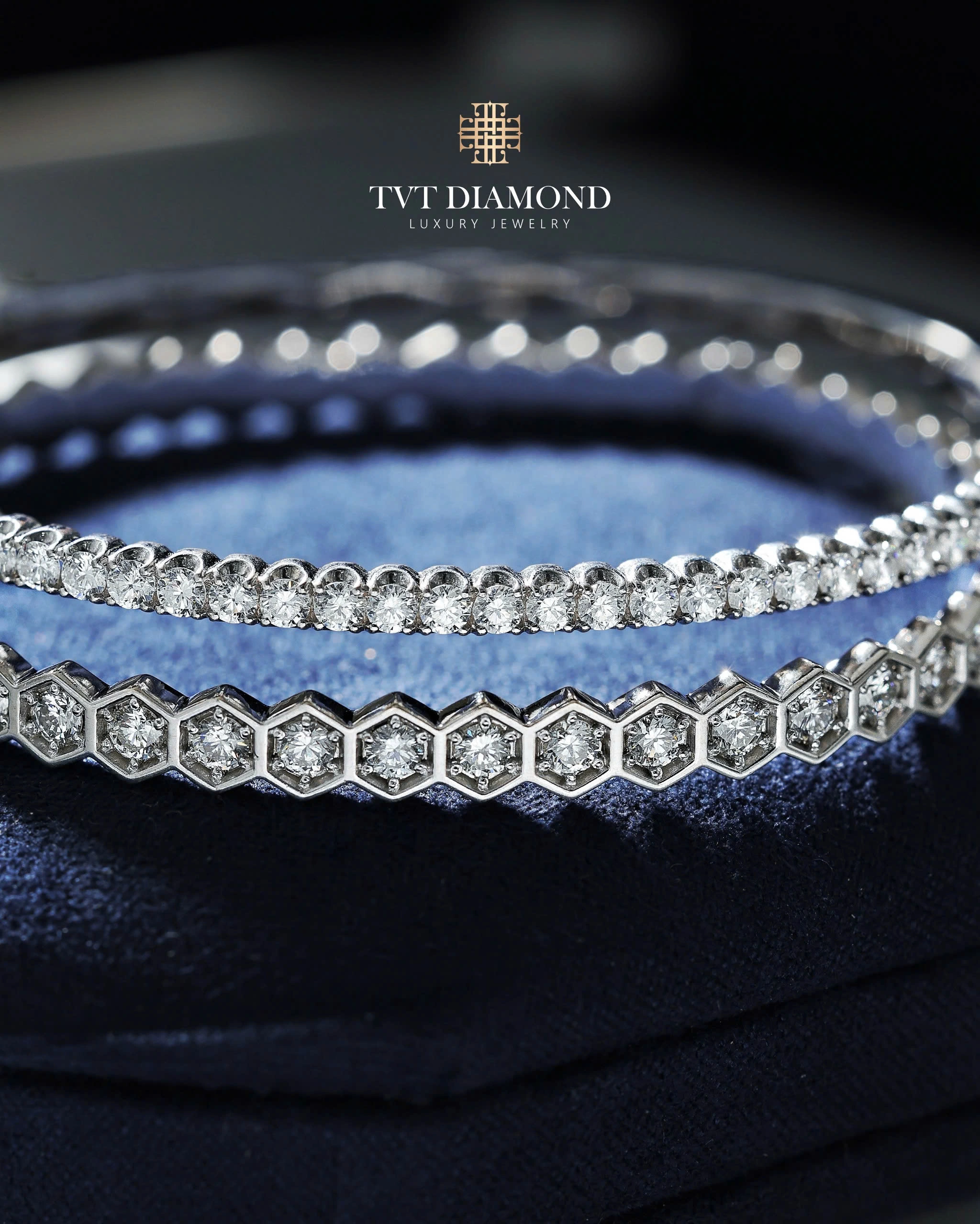 Lắc tay Chaumet đính nửa kim vàng trắng 2