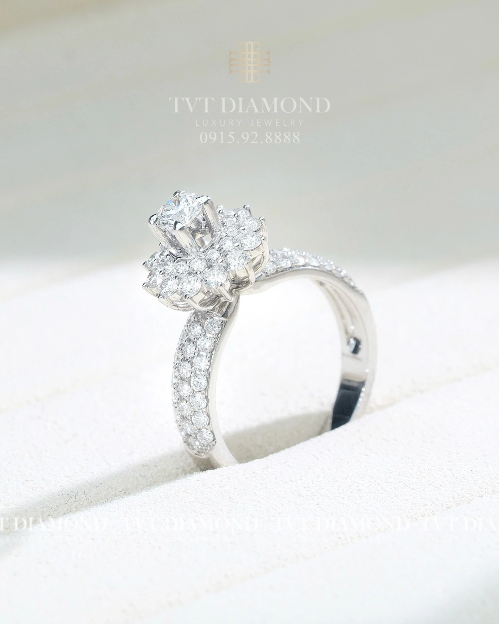 Nhẫn kim cương nữ Halo vuông ( Gắn GIA 1479750405 - D - VVS2 ) 2