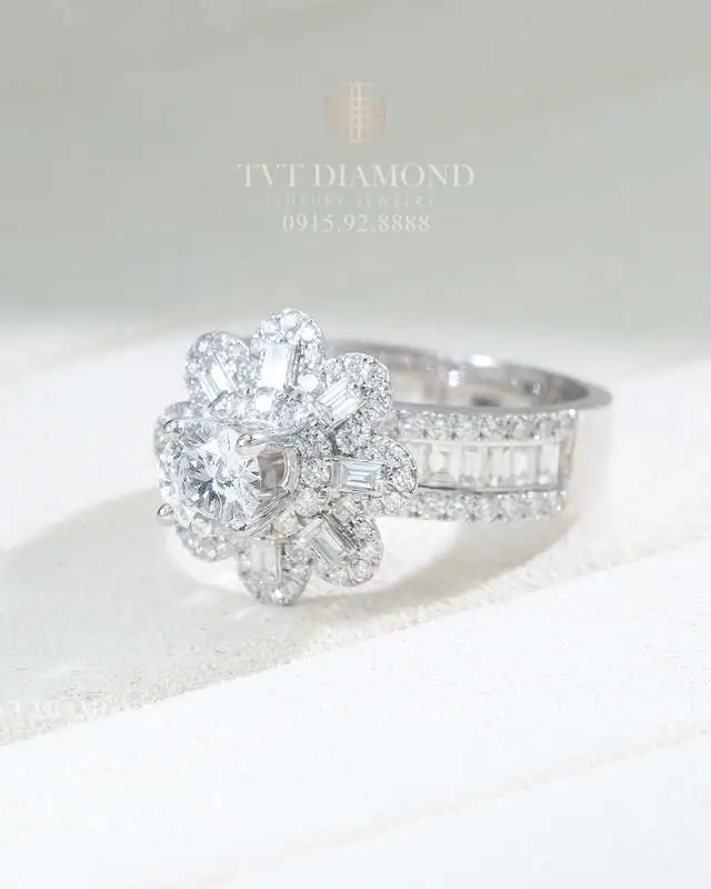 Nhẫn nữ kim cương tự nhiên (GIA7508109777) - 24VDG8560