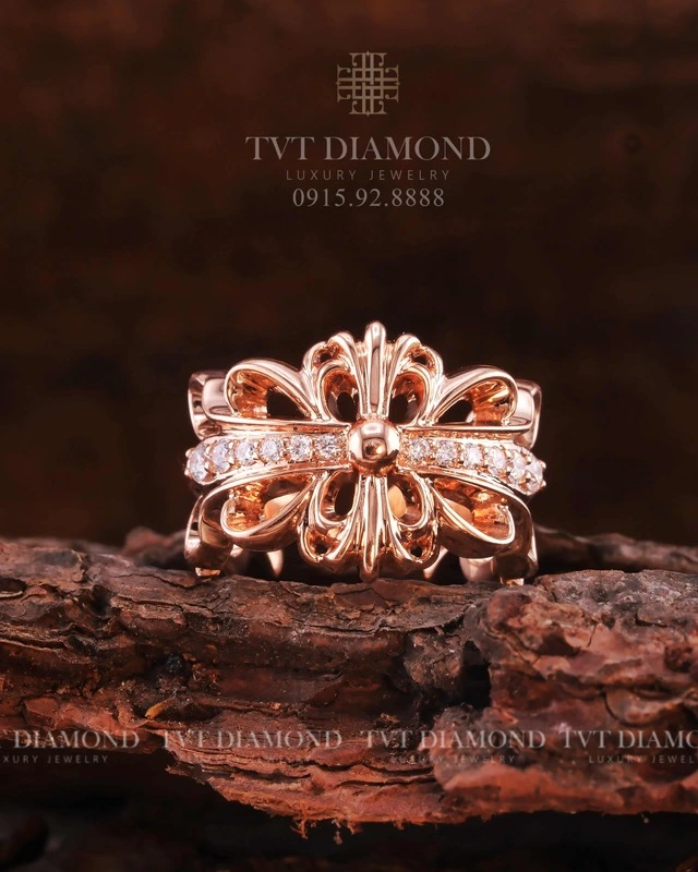 Nhẫn Chrome heart đính kim